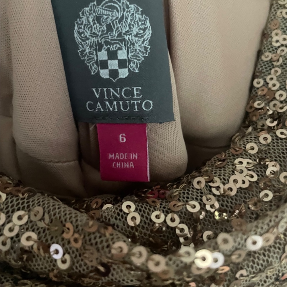 Vince Camuto gold sequin cap sleeve dress - Picture 4 of 4
